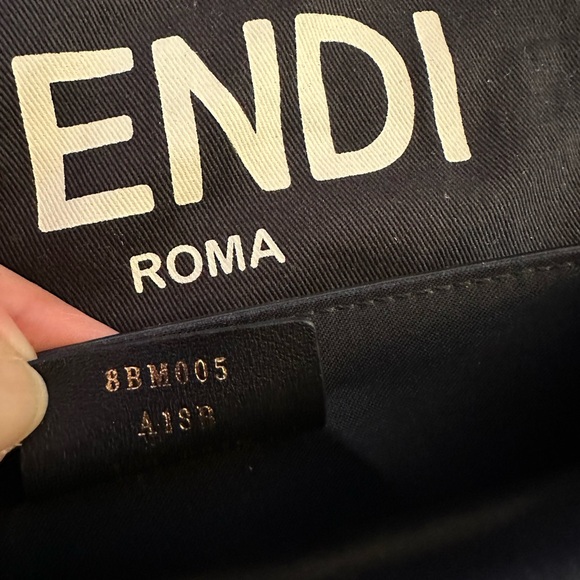 Fendi Logo Belt Bag, Black 100% leather - Picture 4 of 8